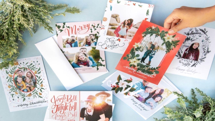 Creating Christmas Cards on Mixbook Explained