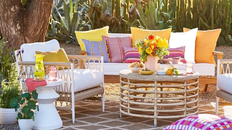 Factors to Consider When Choosing Patio Furniture for Your Outdoor Space