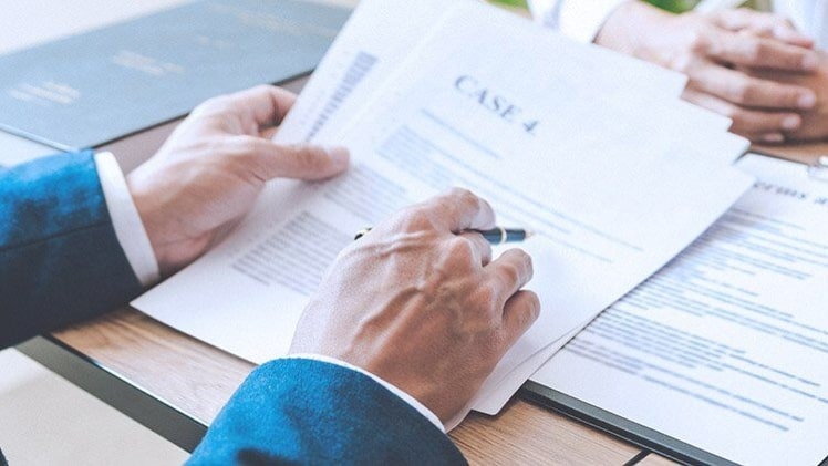 How Might I Sue a Specialist for Horrible Work?