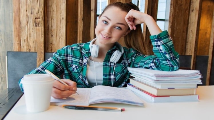 How to Study and Have Fun in Law School