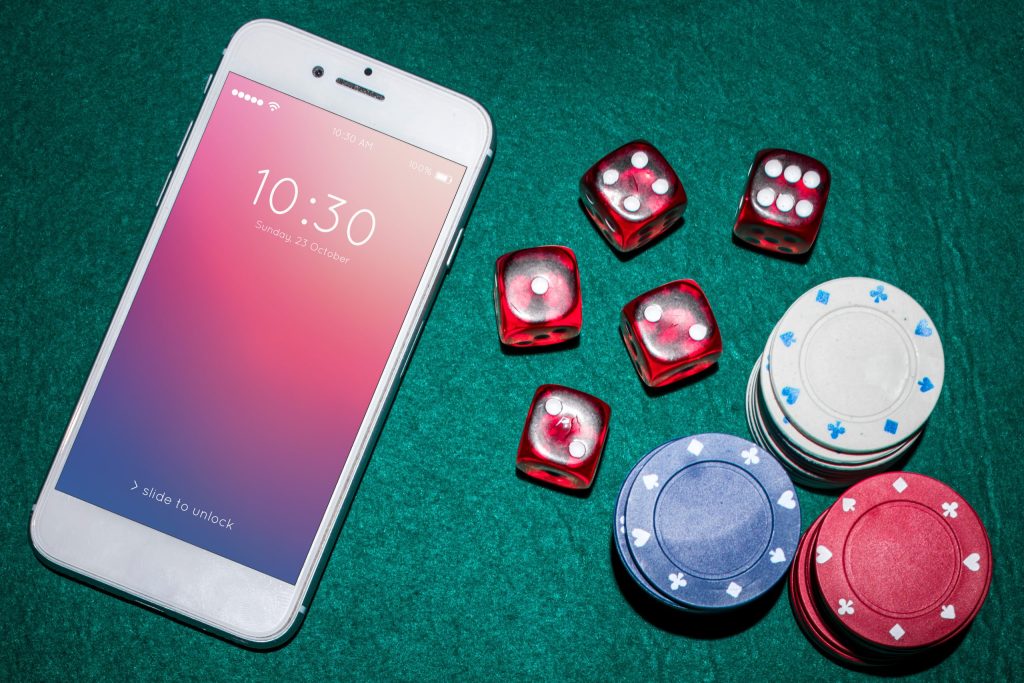 Play Online Sports Casino Games from your Smartphone