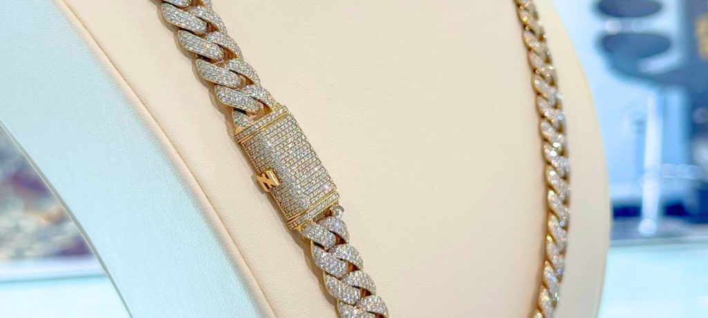 Why VVS Moissanite Chains Shine Brighter Than Traditional Jewelry moissanite chains